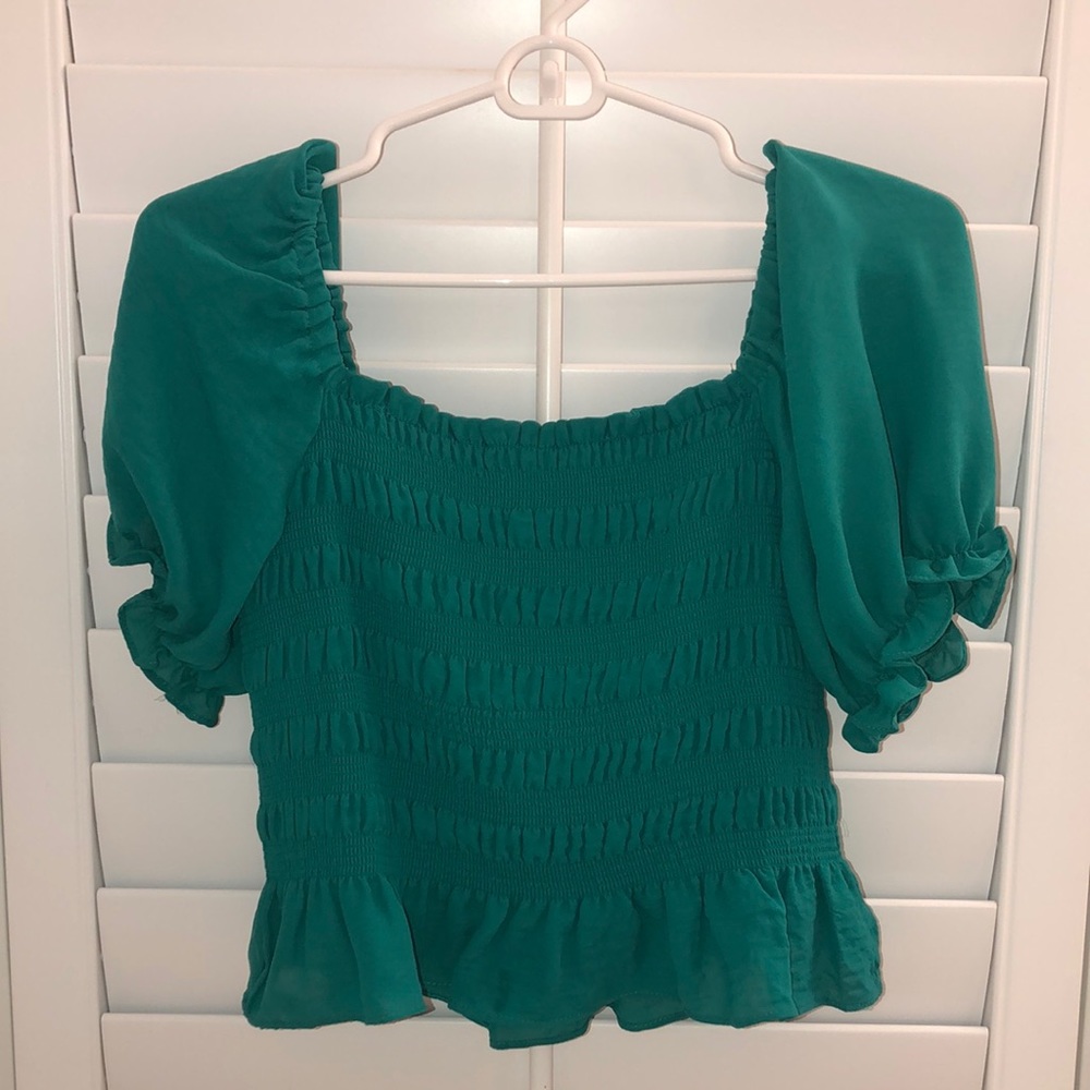 Green boutique top